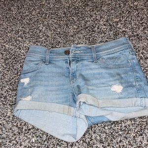 Hollister short-short jean shorts, low rise 2